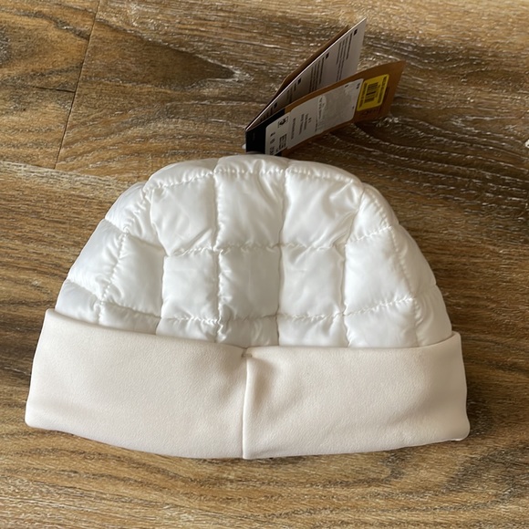 The North Face Thermoball Beanie in Gardinia White NWT - Picture 7 of 10